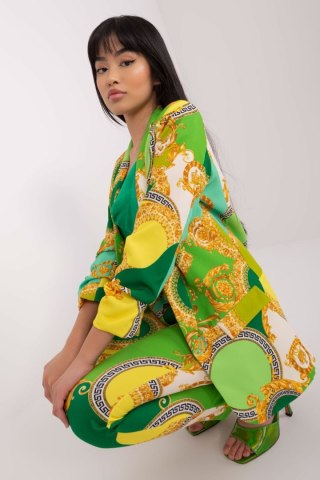 Marynarka w kolorze jasnej zieleni