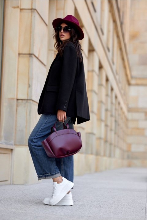 Czarna marynarka damska