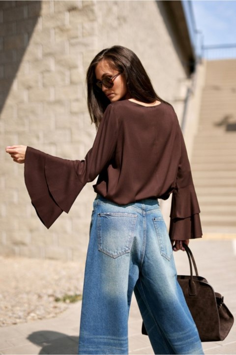 Bluzka Model Camila CBR BLU0218 Dark Brown - Roco Fashion
