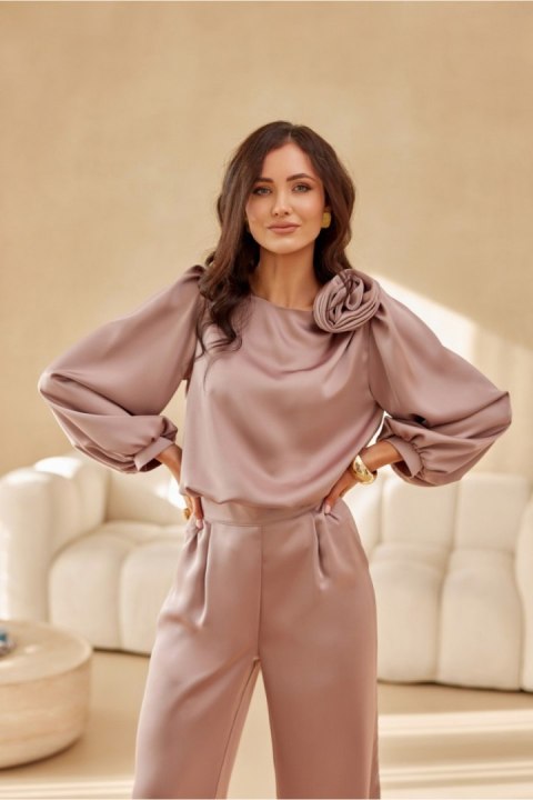 Bluzka Model Evelyn CAP BLU0194 Cappuccino - Roco Fashion