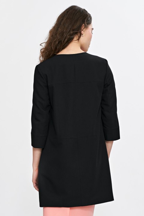 Dłuższa marynarka z przeszyciami