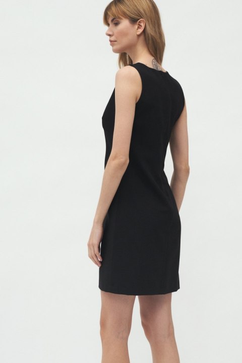 Sukienka Czarna sukienka z głębokim dekoltem S173 Black - Nife