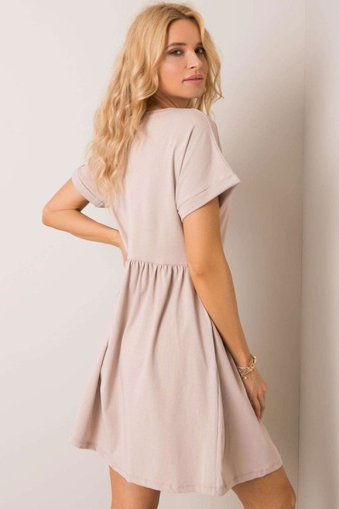 Sukienka Model RV-SK-5672.03P Beige - Rue Paris