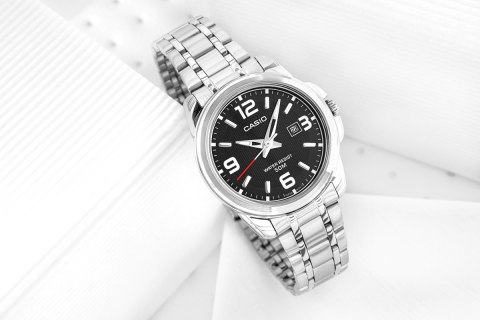 Damski Zegarek CASIO LTP-1314D-1AVDF z Datownikiem