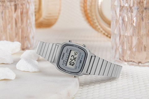 Zegarek Damski Casio Vintage LA670WEA-7EF Srebrny