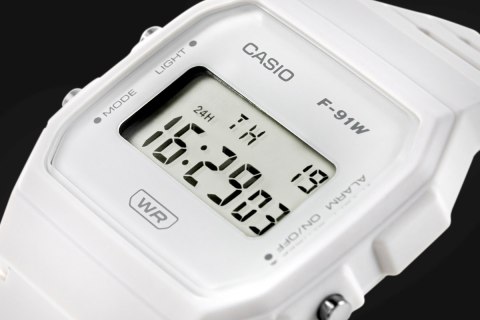 Zegarek Casio F-91WB-7AEF - Klasyka w białym wydaniu