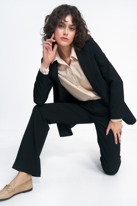 Klasyczna czarna marynarka